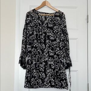 Dex Black and White Floral Long Sleeve Dress